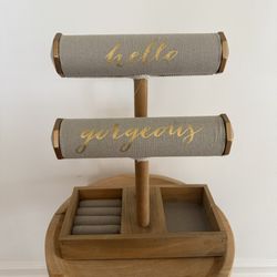 Jewelry Stand ‘Hello Gorgeous’