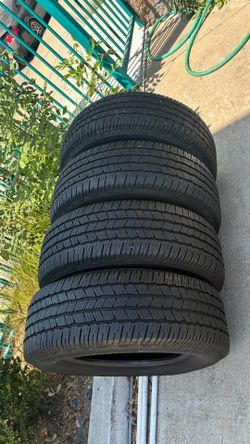 4 used tire 275 65 18 Michelin