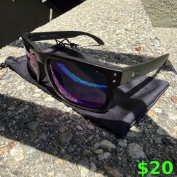 Oakley Holbrook style sunglasses