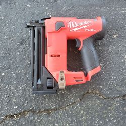 Milwuakee 16 GA Compact Brad Nailer Cat. No. 2541-20