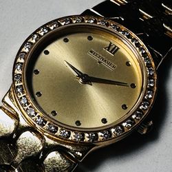 Wittnauer Women HT8052 Diamond Bezel Gold Tone Quartz Analog 25mm Watch 7"