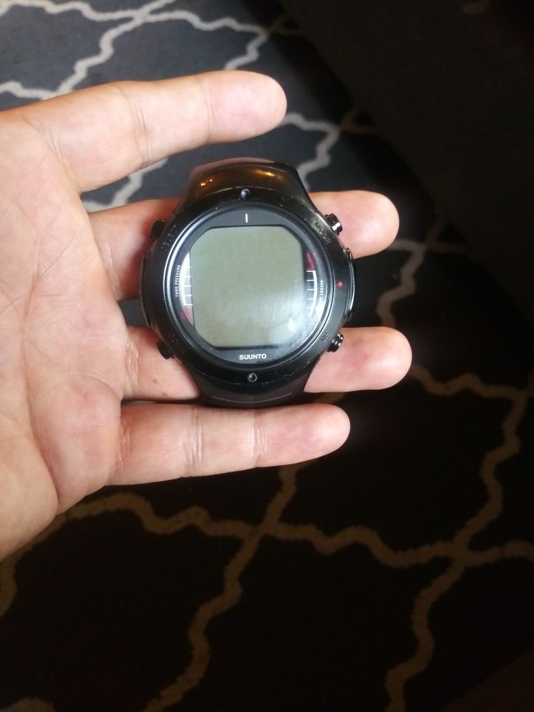Suunto D6m dive computer watch