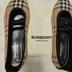 Burberry Flats