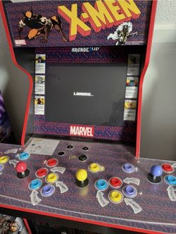 Arcade1Up Marvel X-Men 4 Player 3 Games Arcade Machine Stool & Riser RARE