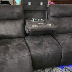 Power Sofa Couch  in Gray

New Lower Price Need Gone 