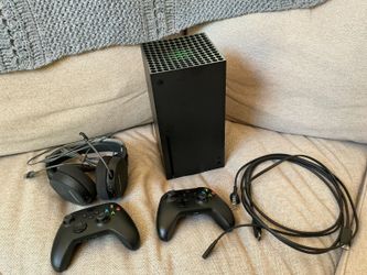 Xbox Series X 1TB Bundle