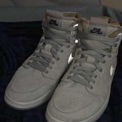 Woman's Air Jordan 1 High Zoom Comfort "Wolf Grey"