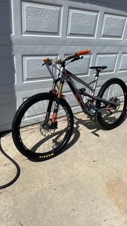 2019 YT Jeffsy CF Pro Race 29 Carbon – Large – Fox Factory – Carbon Wheels