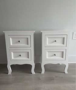 15.7” White Nightstand Set