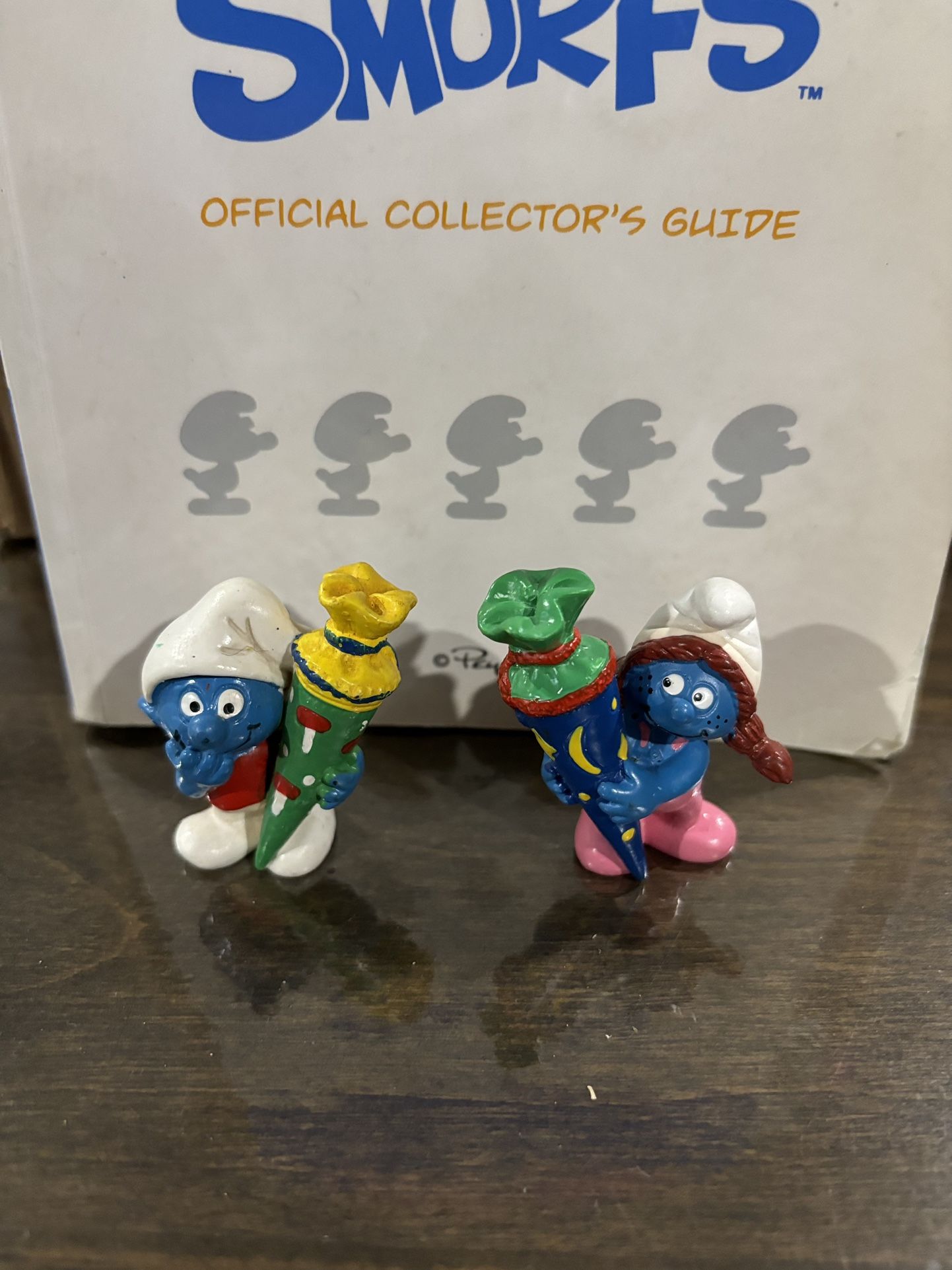 Surprise Bag Smurflings Sassette And Slouchy Smurfs Figure