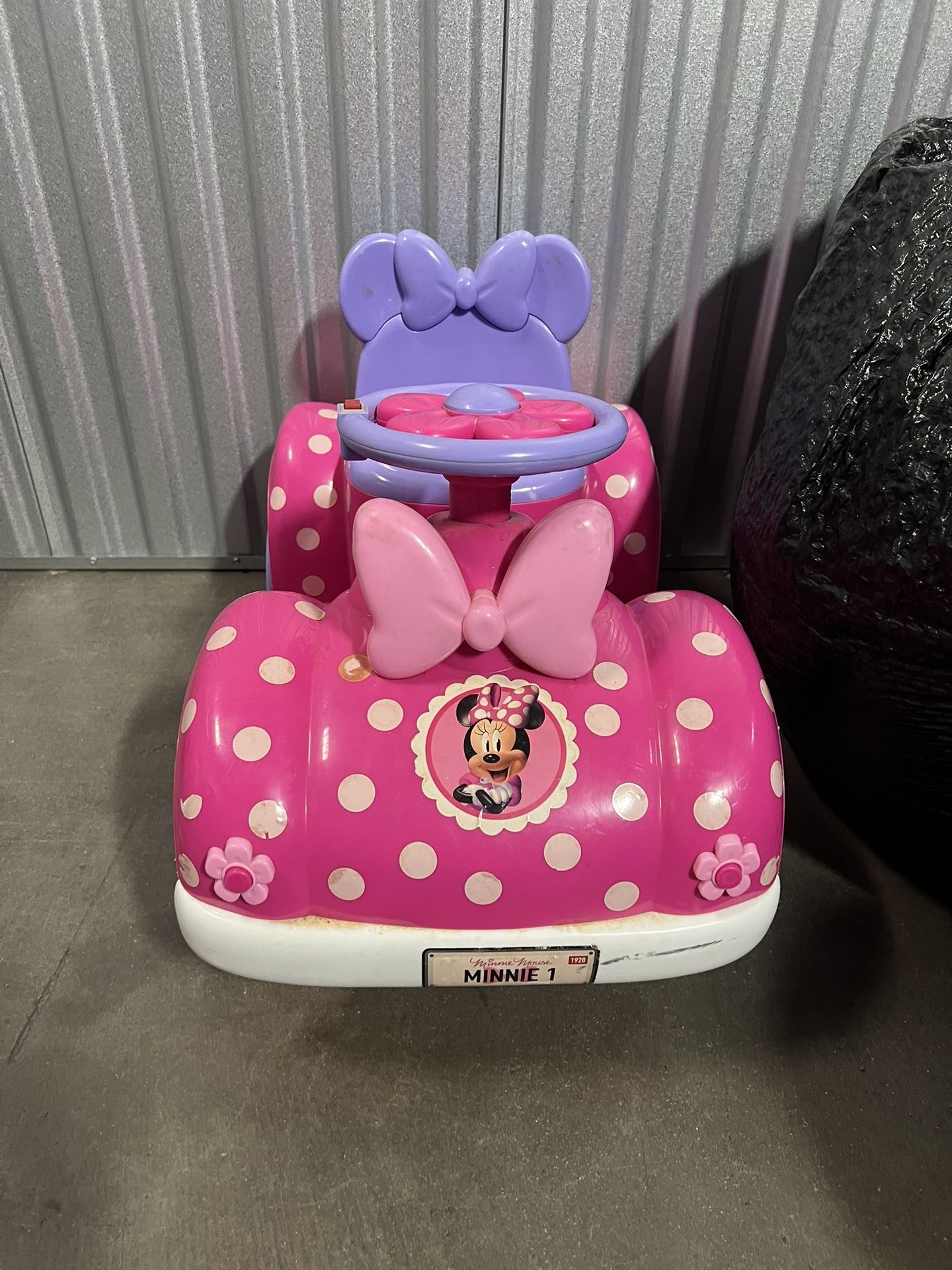 Minnie Mouse Electric Car