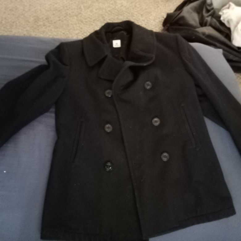 Men's Navy Issue Peacoat, Size 44R, Great Shape