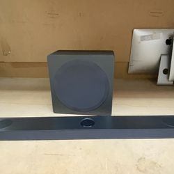 LG - 9.1.5 Channel Soundbar with Wireless Subwoofer, Dolby Atmos and DTS:X - Black #406