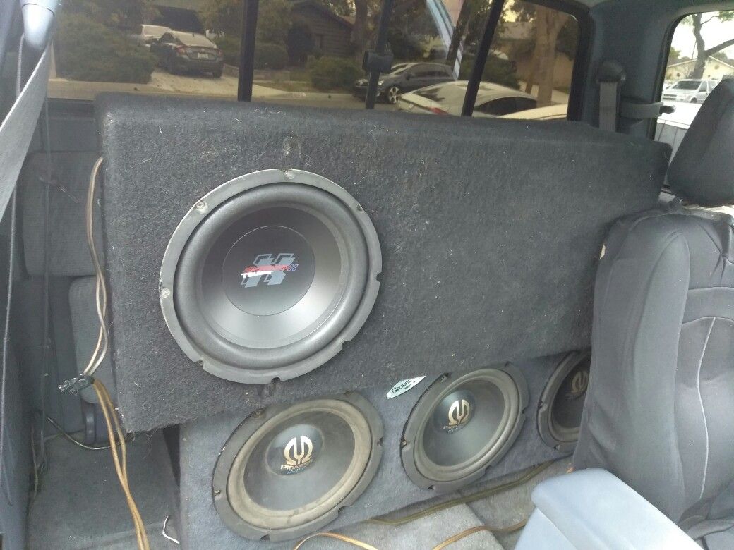 10 Subwoofer For Truck With Long Thin Box $100