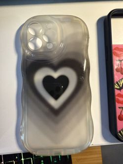 iPhone 14 Pro Max Auramma Heart Case