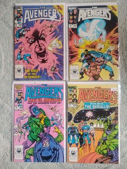 Vintage 1980s Marvel Avengers Comic Book Set Mint Condition
