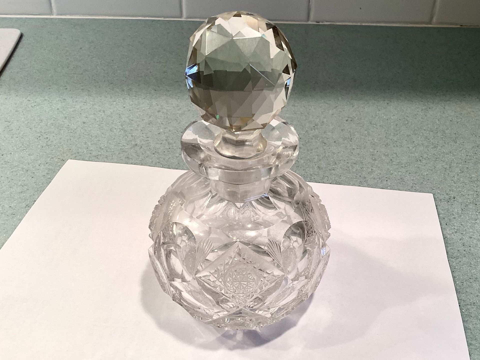 Antique T.G. Hawkes Signed Crystal Cut Glass Perfume Bottle Globe Stopper American Brilliant Period Early 1900s