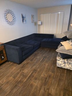 Living Room Set -1000