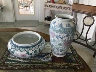 Ceramic vase and bowl.