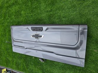 TAILGATE FOR SILVERADO 2019-2026 PRICE 1000