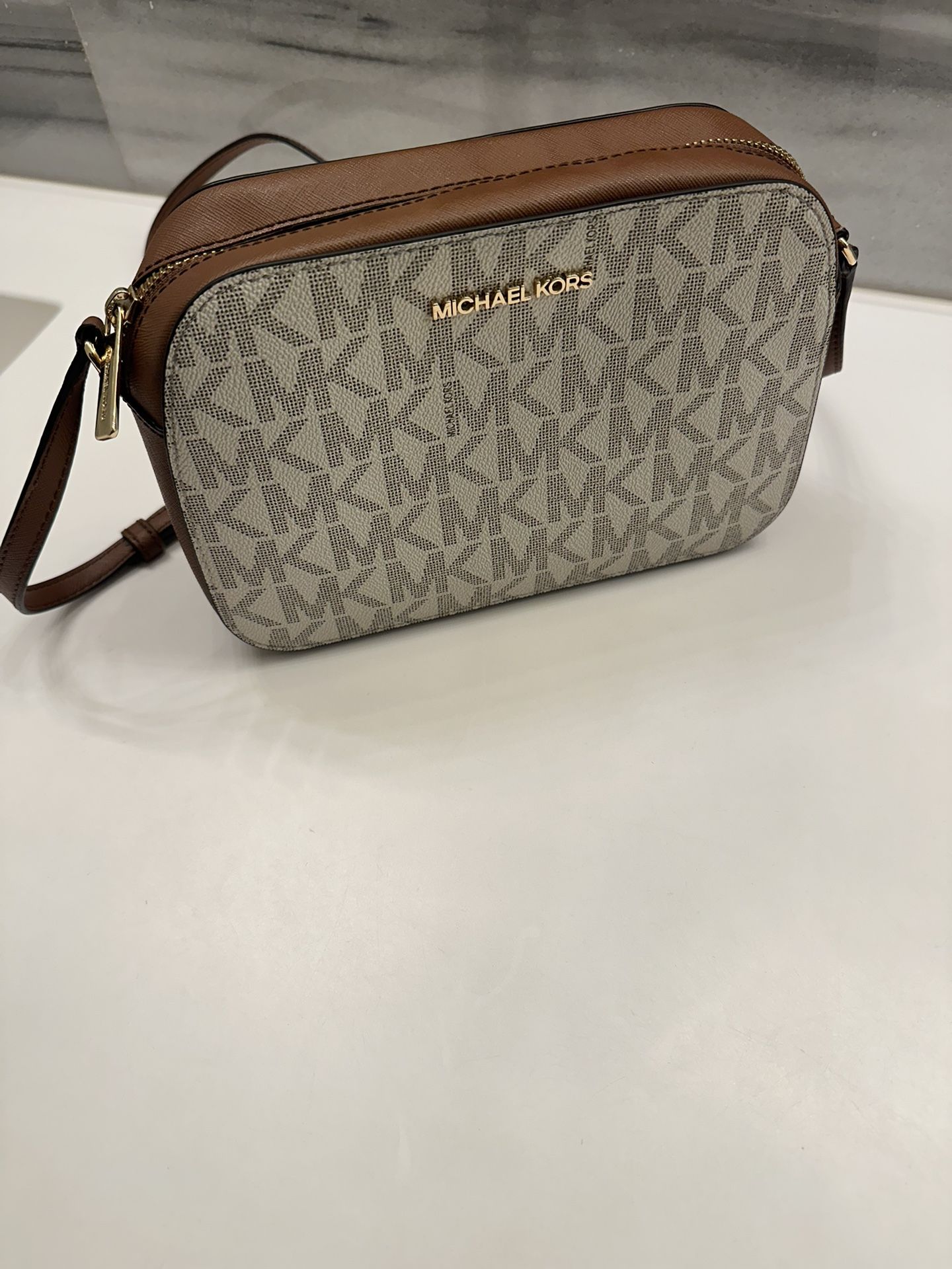 New Condition Michael Kors Crossbody Handbag