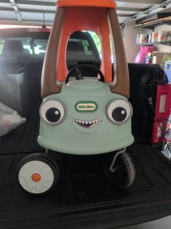 Little Tikes Cozy Coupe Ride-On Toy Car