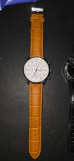 Vincero Men's The Chrono S watch, featuring an engraved "VENI. VIDI. VICI." and "LIVE YOUR LEGACY"