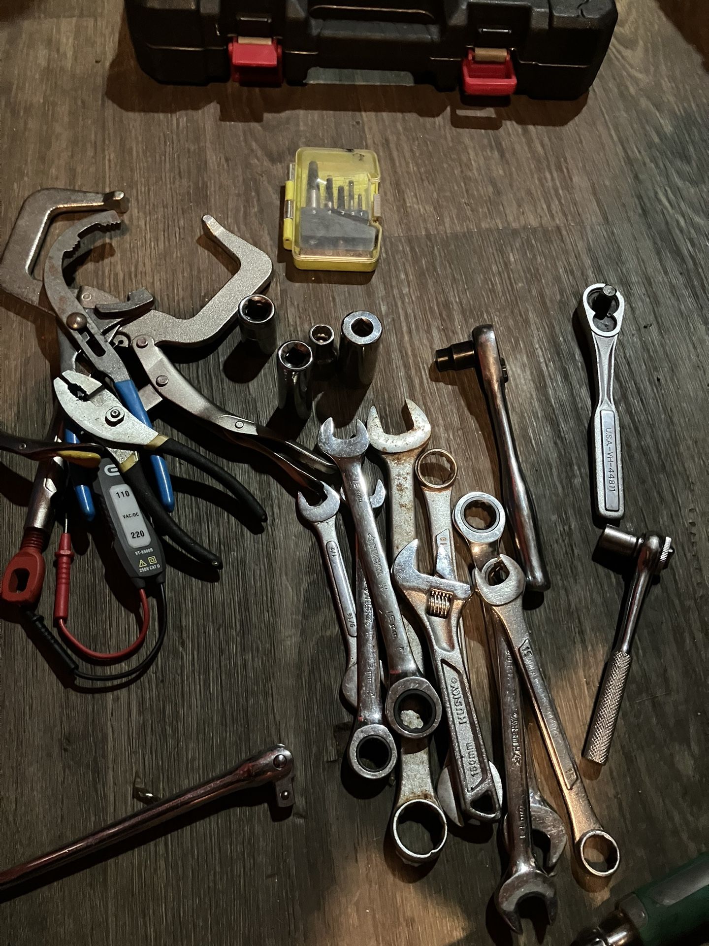 Tool Box Ratchet Pliers, Vice Grips screwdrivers