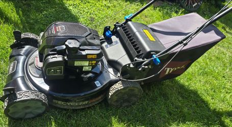 Toro 163cc SmartStow 22" RWD lawnmower