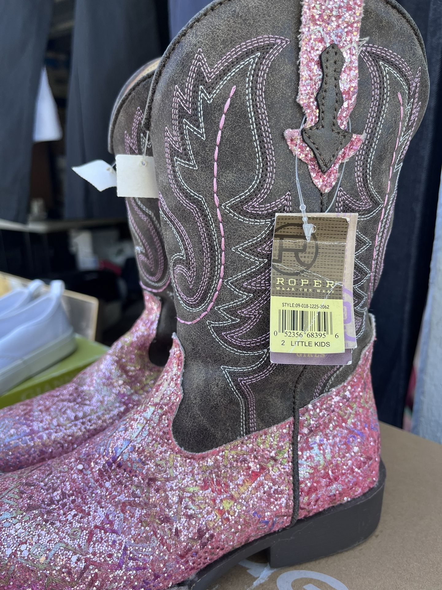 Girls pink boots