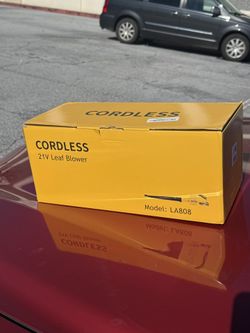 New Cordless Leaf Blower With 2 Batteries 