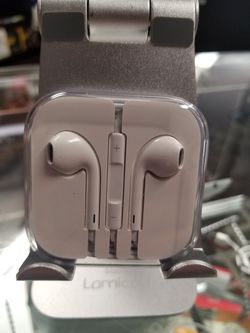 New Apple EarPods with 3.5 mm Headphone Jack available at RizTech in Medina $11.98