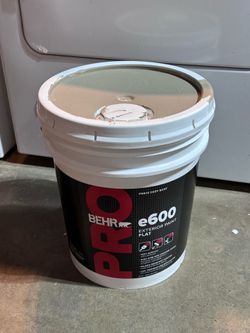 5 Gallon Behr PRO e600 Exterior Flat Paint / Pintura Tan Café Claro