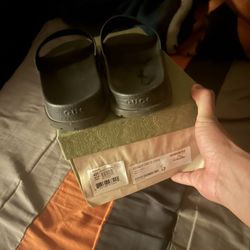 Gucci Slides 