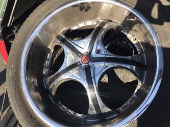 4 rines with tires cheap asking 500 or make and offer