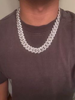 GLD Prong Link Chain and Bracelet