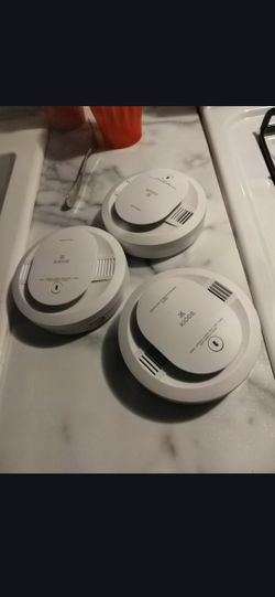 Hard Wire Top Brand 10 Year Smoke & Carbon Minoxide Detectos New