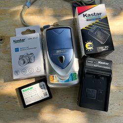 Nikon CoolPix 2500 Digital Camera