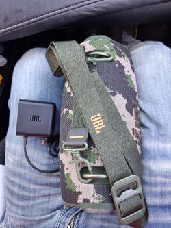 JBL EXTREME 4 BLUETOOTH SPEAKER