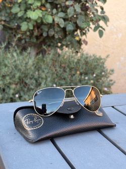Ray-Ban Aviator Sunglasses with Case