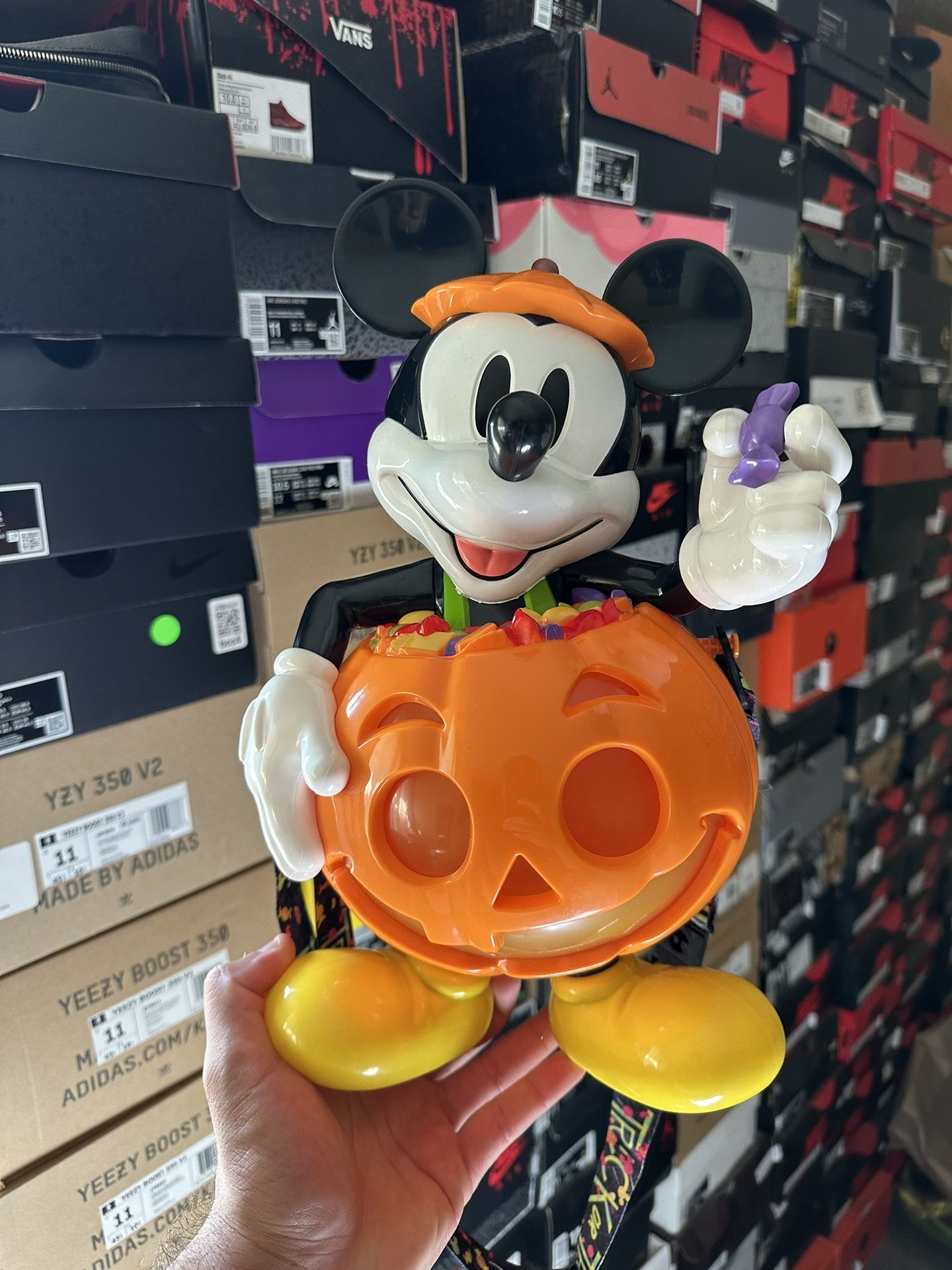 Mickey Halloween popcorn bucket