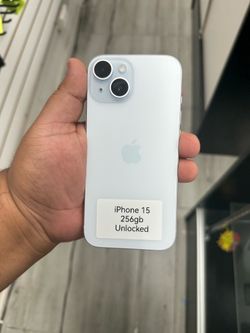 White iPhone 15 256gb unlocked Cash or $50 Down
