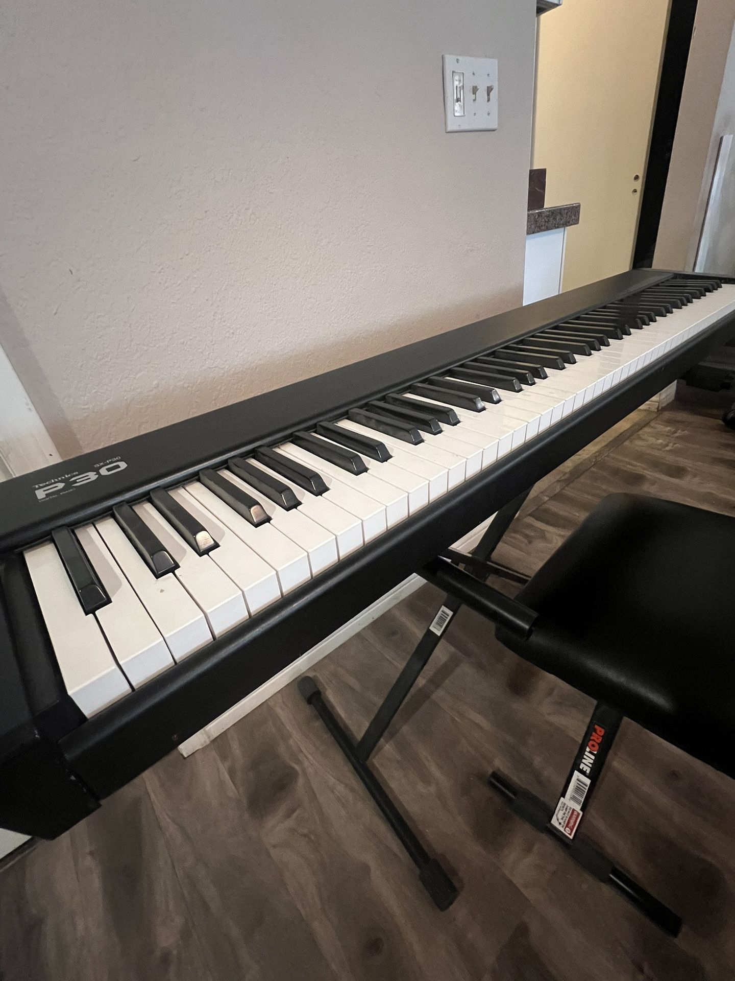 Technics P30 Digital Piano
