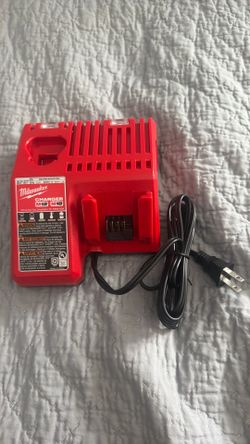 New Milwaukee M12/M18 Charger only