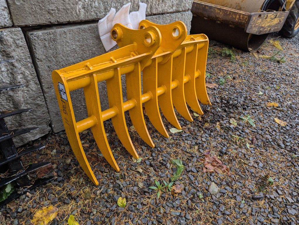 Cat 305 Mini Excavator Brush Rake 