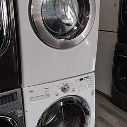 LG Washer And Gas Dryer Set For $680