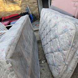 TWIN MATTRESS & BOX SPRING