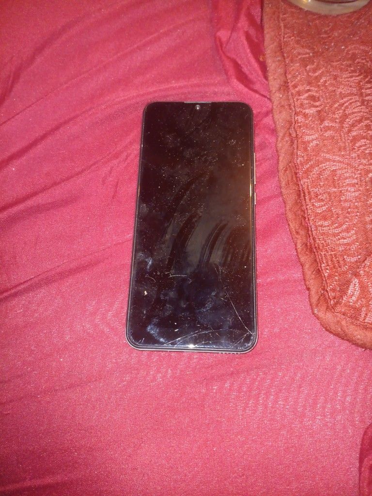 $75 It's A Opened Phone AT&T Phone If You Interested PICKUP AVAILABLE