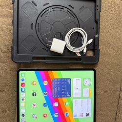 iPad Pro 12.9”  M1 , 5th Generation  256gb WIFI + cellular 5G, Unlocked