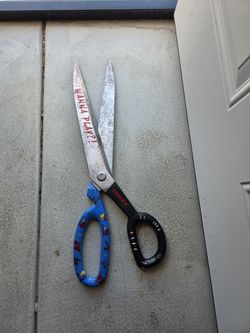 Big chucky scissors